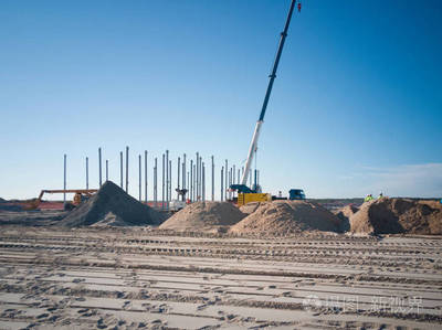 工程機械在工業(yè)現(xiàn)場 新建工廠建設中的關鍵角色